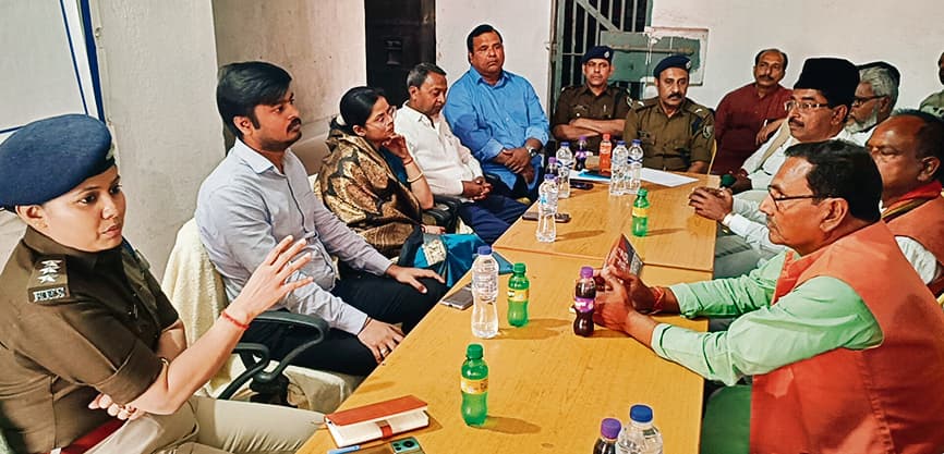 hajiour news. अश्लील गाने व डीजे बजाने पर होगी कार्रवाई : एसडीपीओ