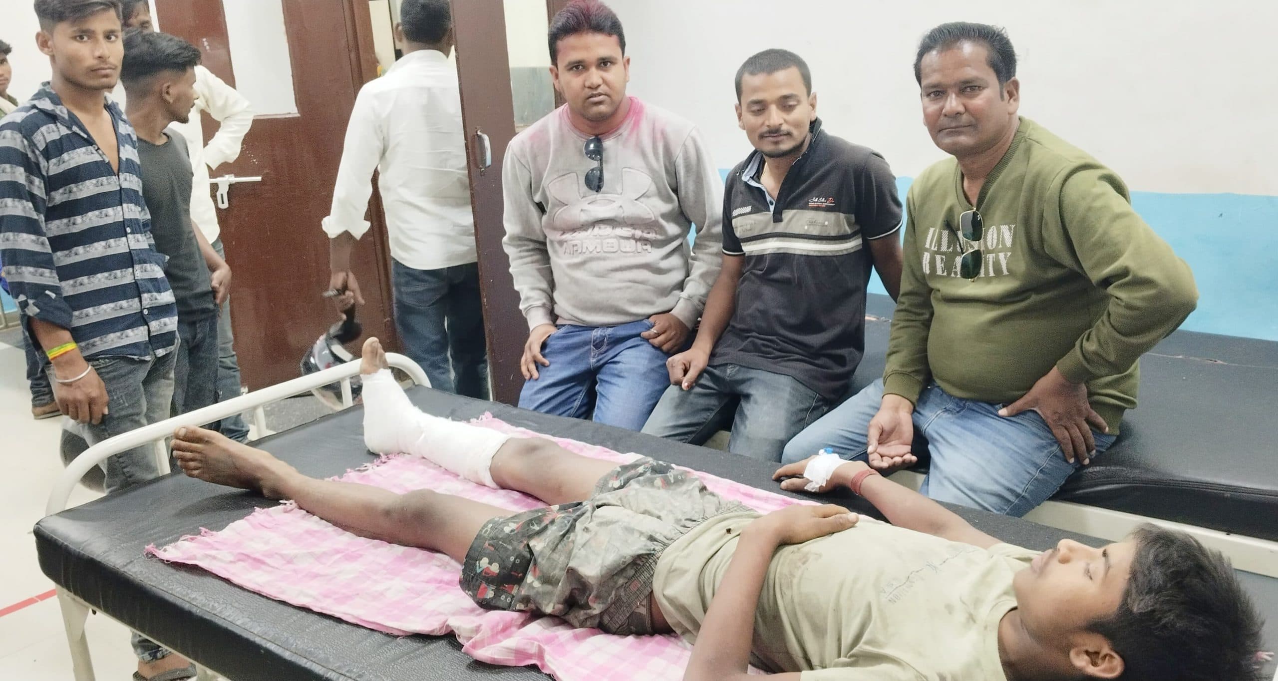 अपराधियों द्वारा गोली मारने को लेकर माले नेता ने किया आक्रोश व्यक्त