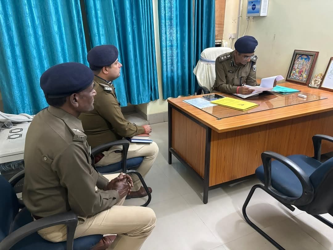 वारंट, इश्तेहार और कुर्की के मामलों को जल्द निबटाएं : एसएसपी