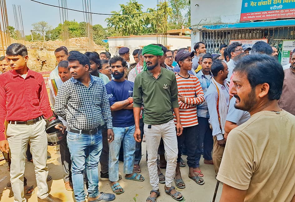 नदी की गहराई का नहीं था अंदाजा, एक-एक कर डूबते गये तीनों दोस्त