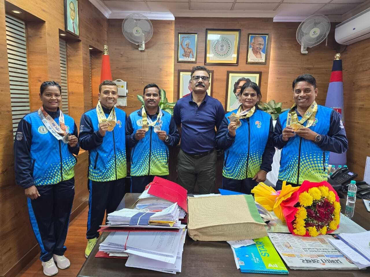 Sports : अंतरराष्ट्रीय-राष्ट्रीय पदक विजेता लॉन बॉल खिलाड़ियों का डीजीपी ने बढ़ाया उत्साह