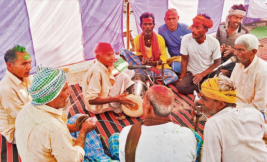 Gopalganj News : होली को लेकर हाइअलर्ट मोड में आया प्रशासन, बॉर्डर पर सघन जांच