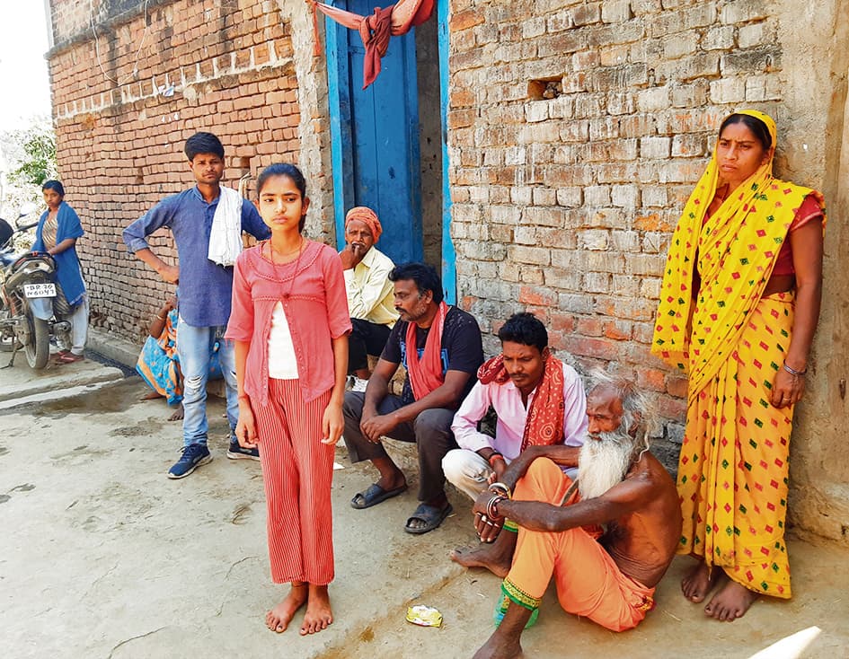 छोटे भाई की चाकू से गोदकर हत्या