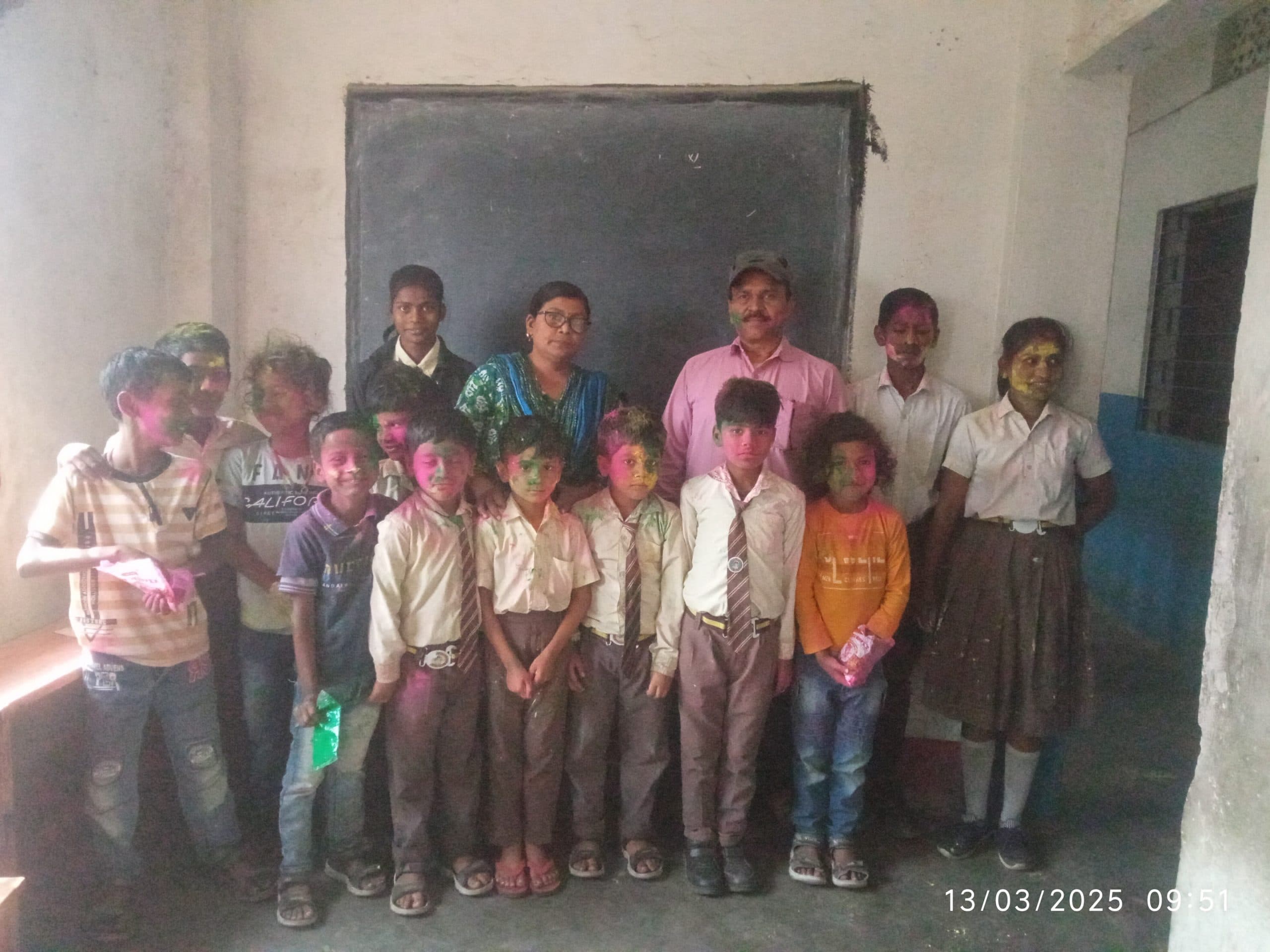 होली आपसी प्रेम व भाईचारे का देता है संदेश