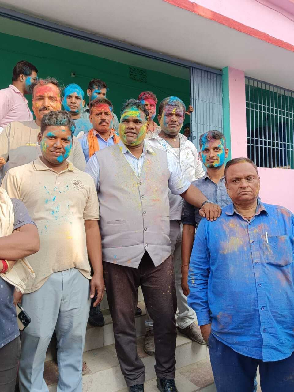 भाईचारा और सौहार्द के साथ मनाये होली