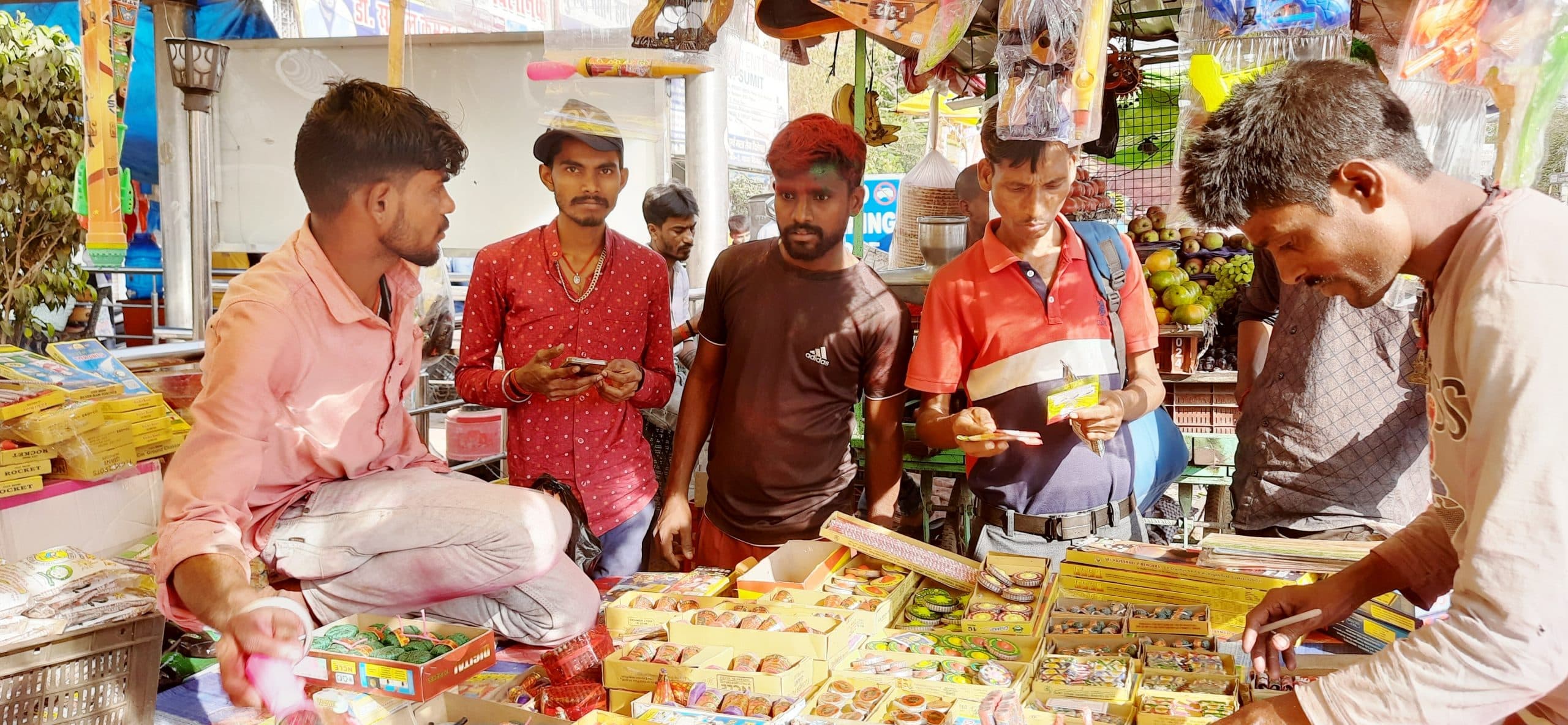 Aurangabad News : होली आई रे कन्हाई, होली आई रे