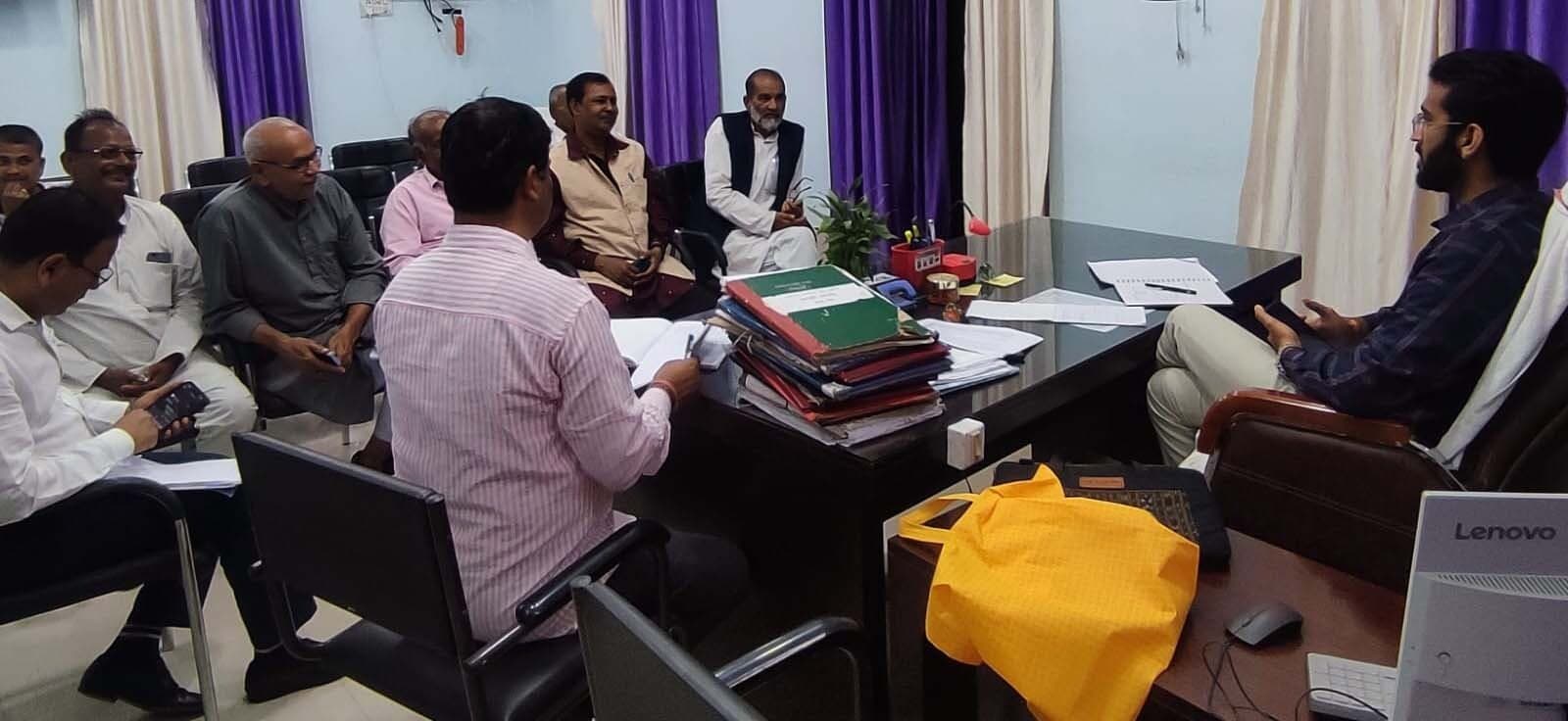 मतदाता सूची अद्मतीकरण को लेकर बैठक