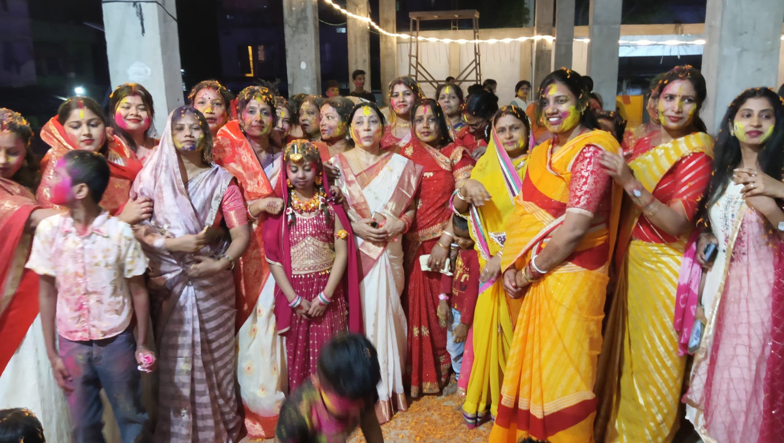 बारसोई में महिला मंडली के द्वारा होली मिलन समारोह का हुआ आयोजन