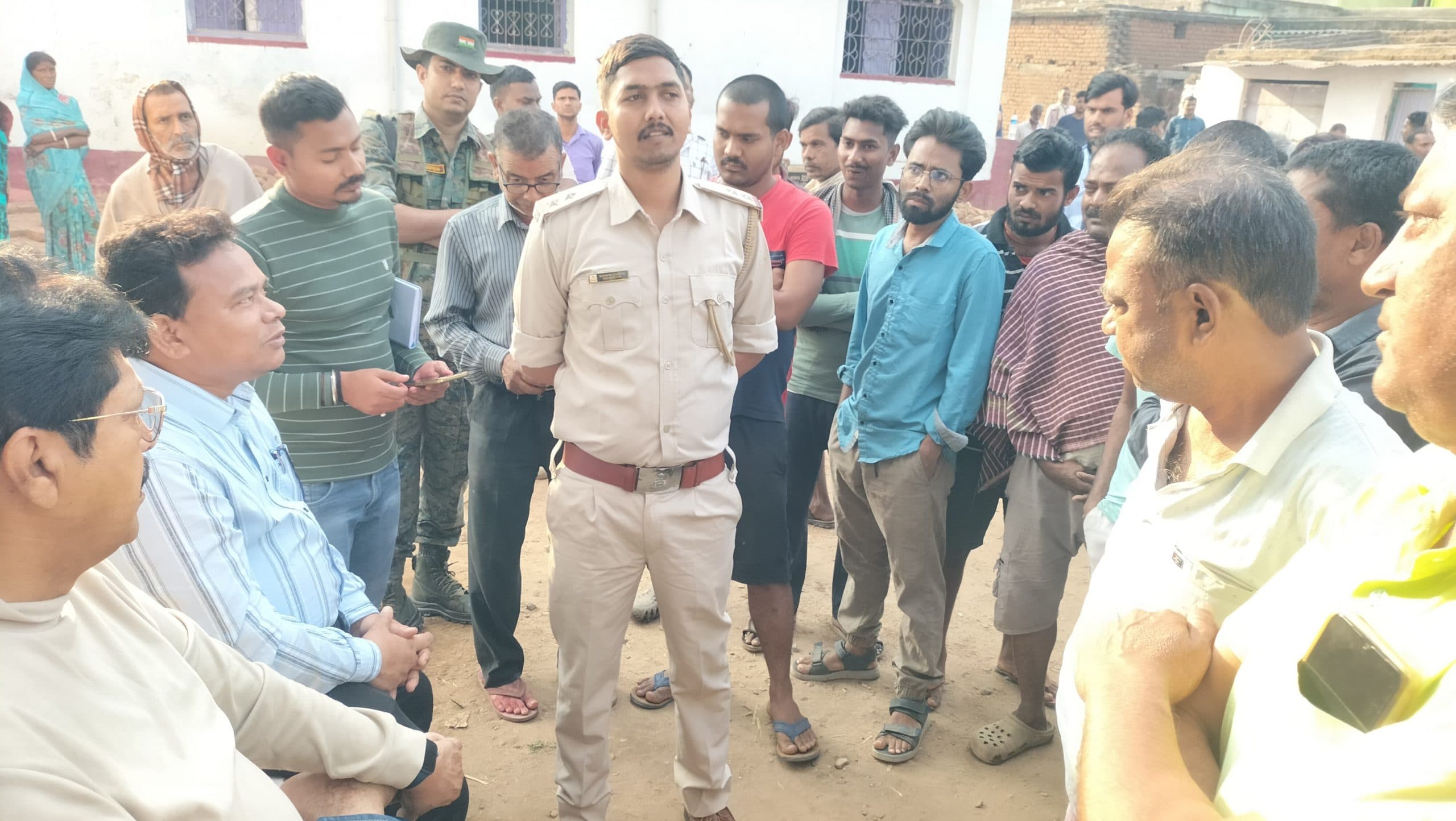 घर में शाॅर्ट सर्किट से लगी आग, झुलसी महिला की इलाज के क्रम में मौत