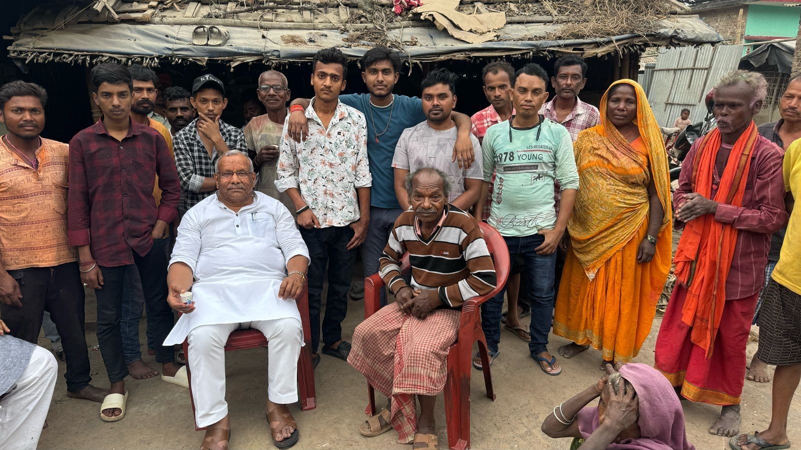 सदर विधायक ने क्षेत्र का दौरा कर लोगों की समस्या सुनी तथा उसके निदान को लेकर संबंधित अधिकारियों से की बात