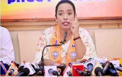 Political News : 18 लाख महिलाओं के साथ विश्वासघात बरदाश्त नहीं : भाजपा