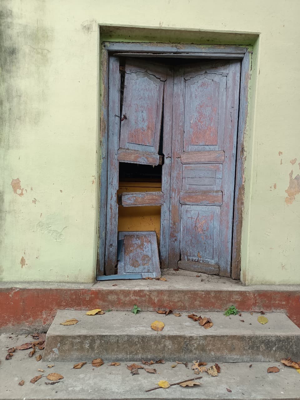 डीएस कॉलेज में फिर हुई चोरी, हड़कम्प