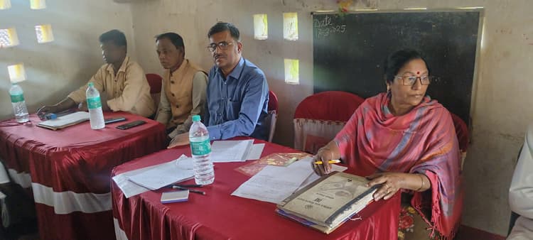 प्रमिला बनी आंगनबाड़ी केंद्र की सहायिका