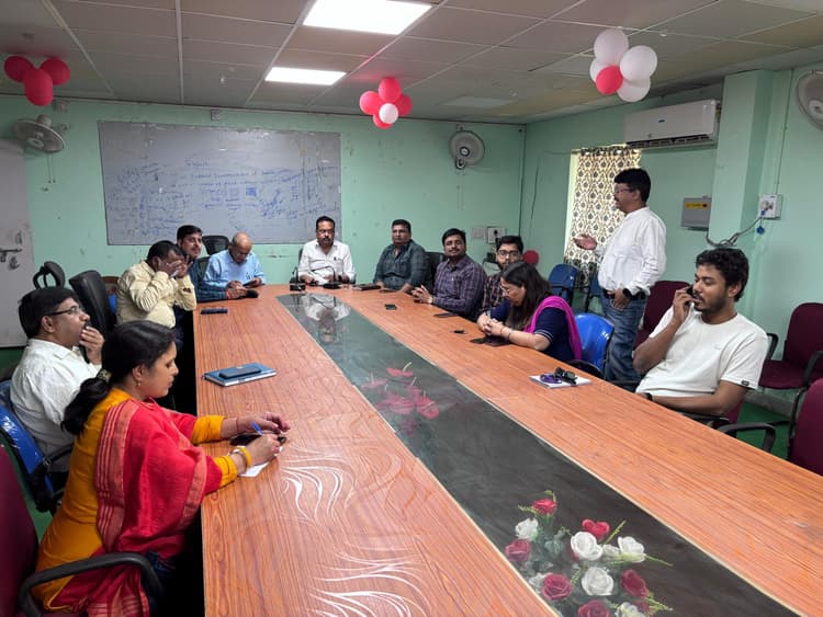 Deoghar news : स्वास्थ्य सेवाओं को गुणवत्तापूर्ण बनाने के लिए मास्टर कोच को दिये टास्क