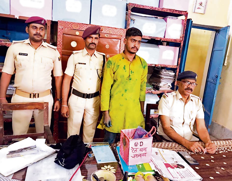 Jehanabad : गोलीबारी और लूटकांड का नामजद अभियुक्त गिरफ्तार