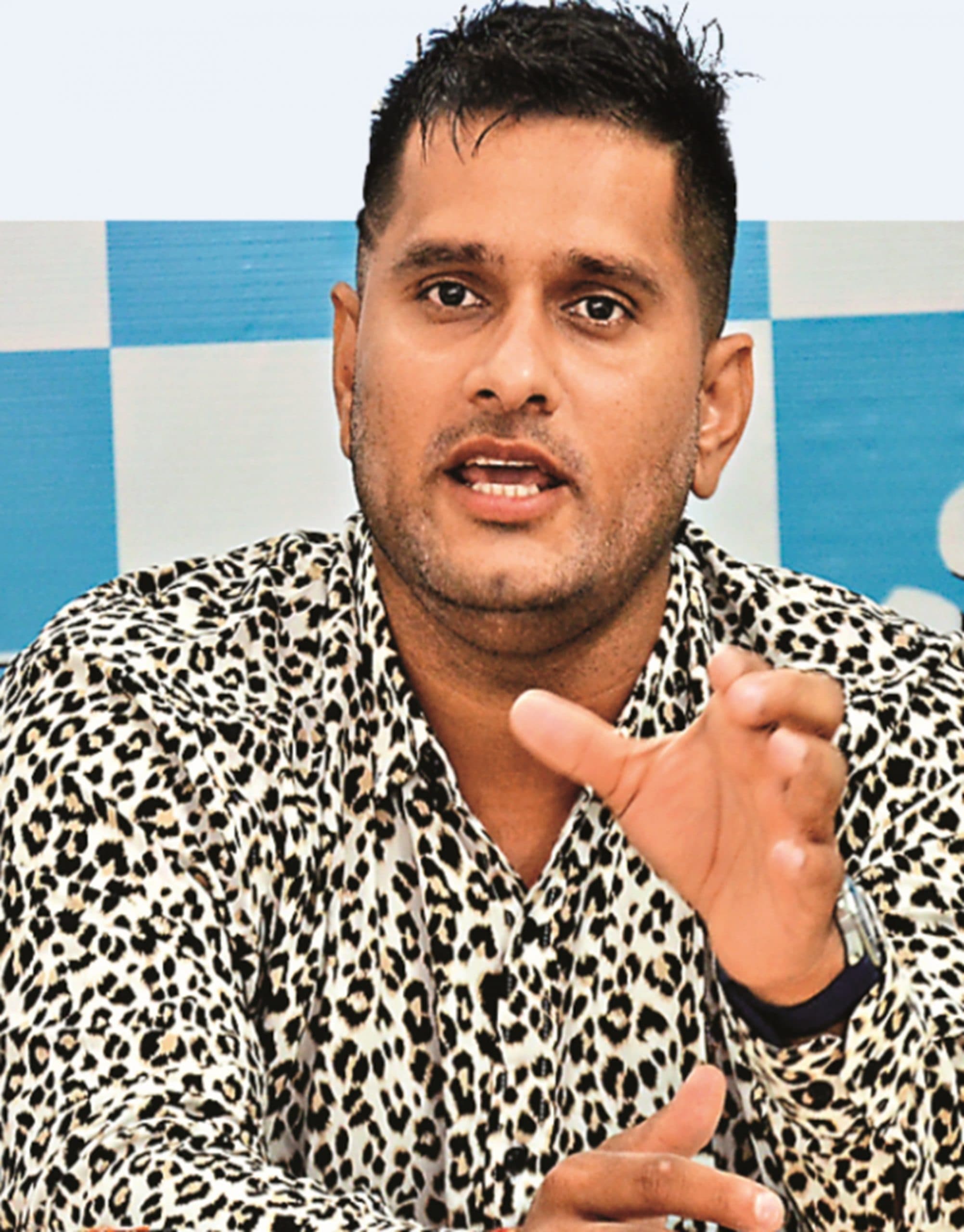 Jamshedpur News : क्रिकेटर सौरभ तिवारी ड्यूटी पर लौटे, टाटा स्टील के कई अधिकारियों को मिला प्रमोशन