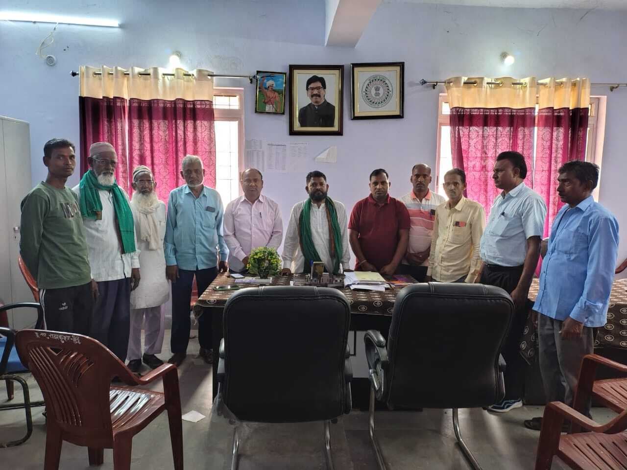 झामुमो के स्थापना दिवस समारोह में शामिल होने का निर्णय