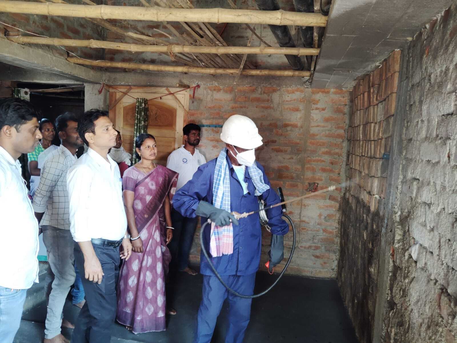 कालाजार उन्मूलन के लिए कीटनाशक का छिड़काव शुरू