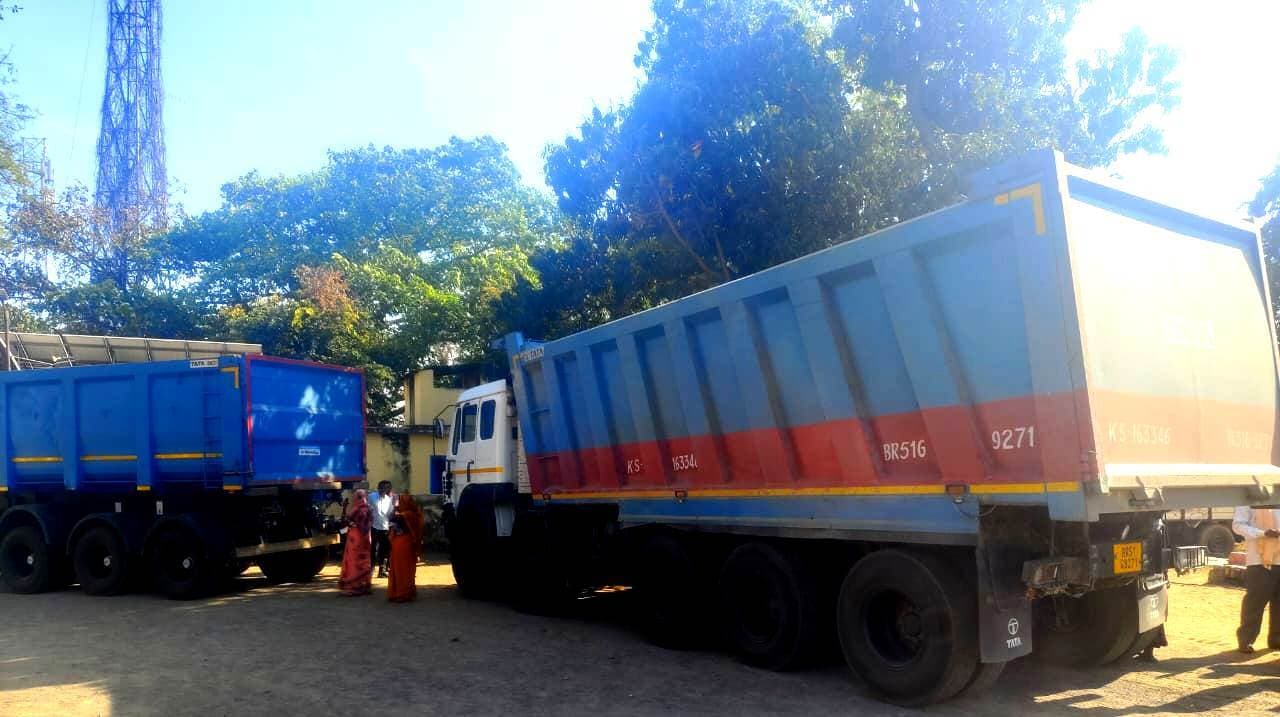 गिट्टी लोड दो हाइवा को पुलिस ने किया जब्त