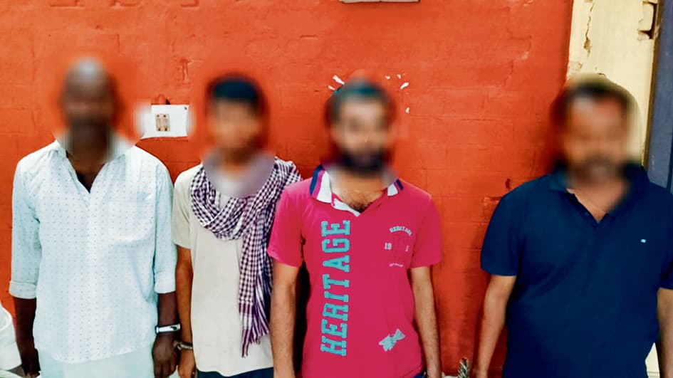 एक लीटर दूध के लिए हुए दोहरे हत्याकांड में चार आरोपित किये गये गिरफ्तार, जेल