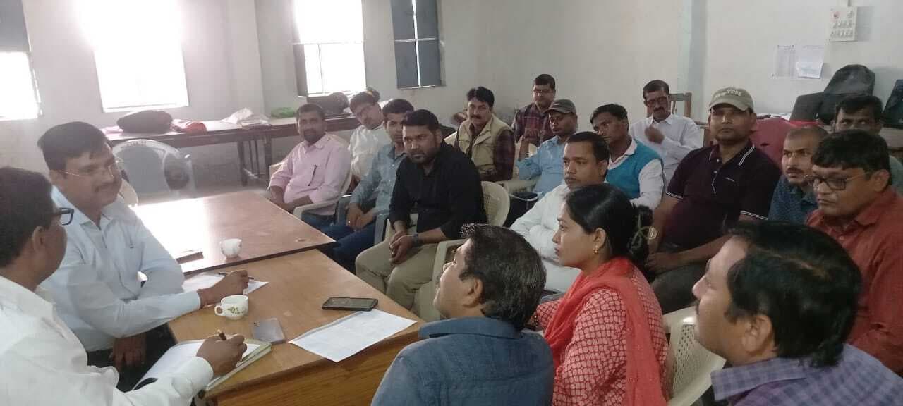 Madhubani News : मनरेगा की समीक्षा कर दिए कई निर्देश