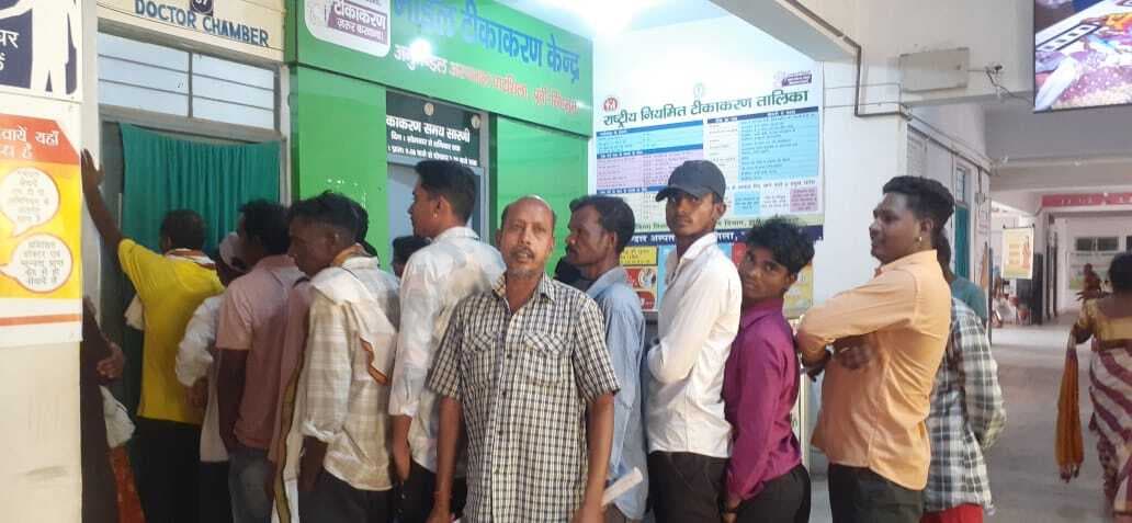 मौसम ने ली करवट, घाटशिला अनुमंडल अस्पताल में सर्दी व बुखार के मरीजों की संख्या बढ़ी