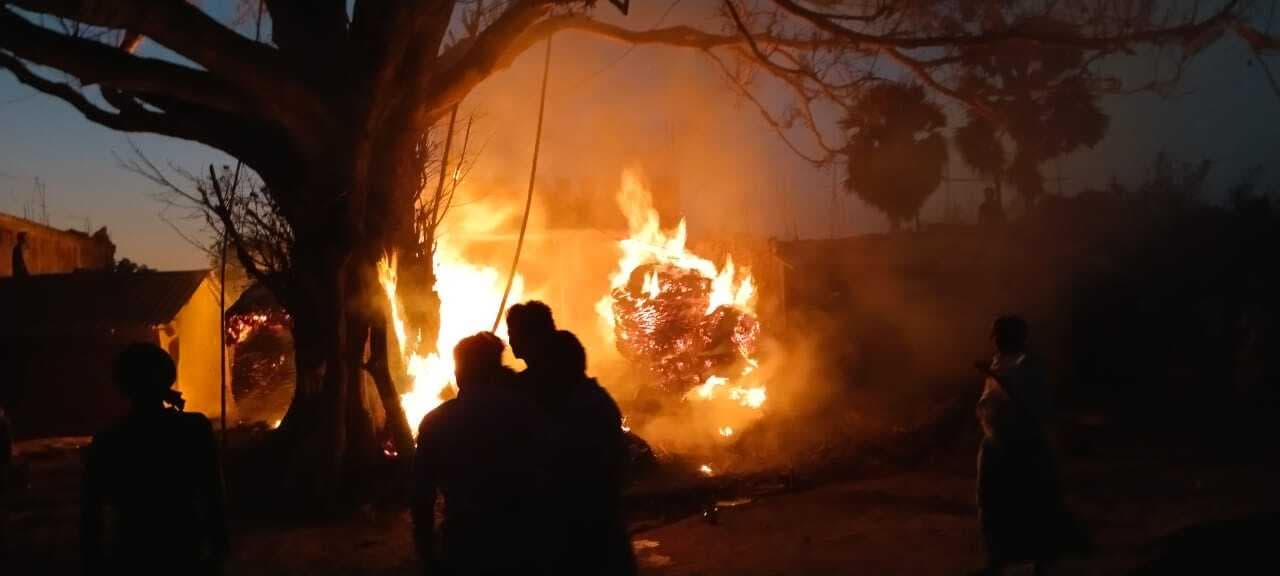 Bhagalpur news पीरपैंती में आग लगने से दो घर जलकर राख