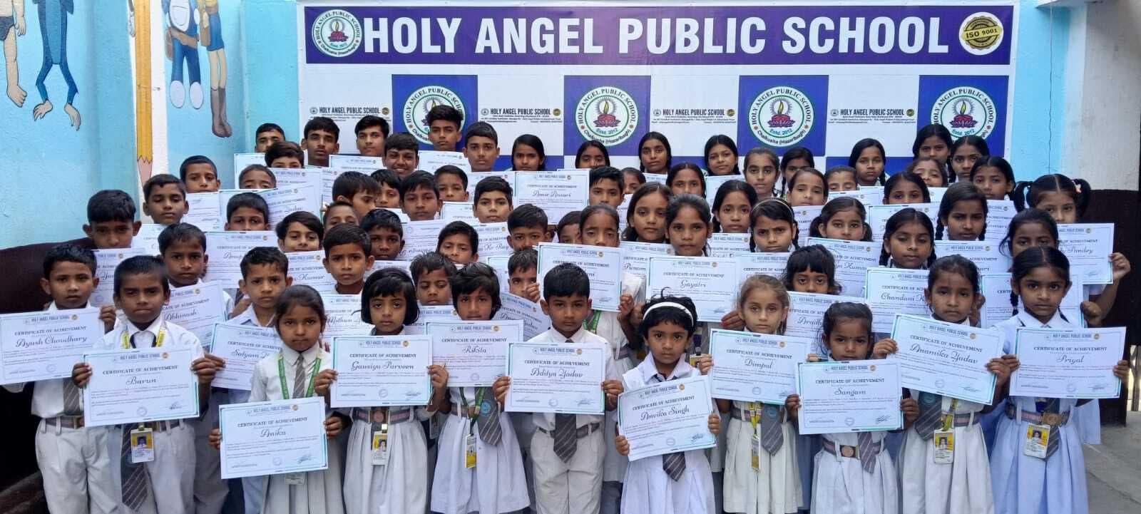 हाॅली एंजल पब्लिक स्कूल में वार्षिक खेलकूद