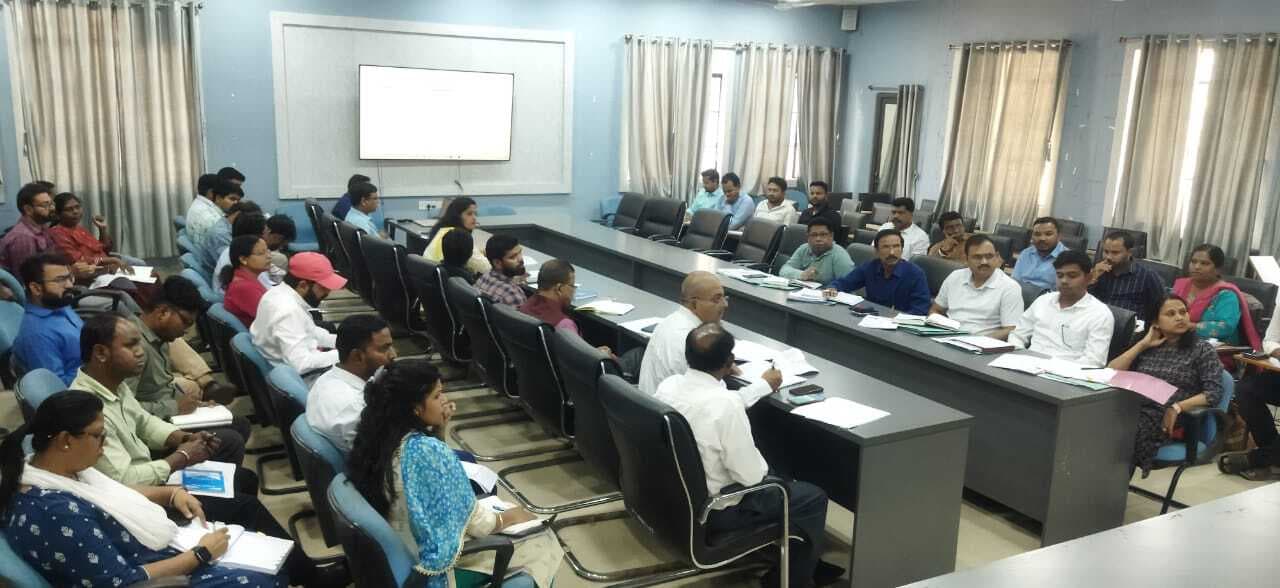 ग्रामीण विकास के योजनाओं को जल्द करें पूरा : डीडीसी