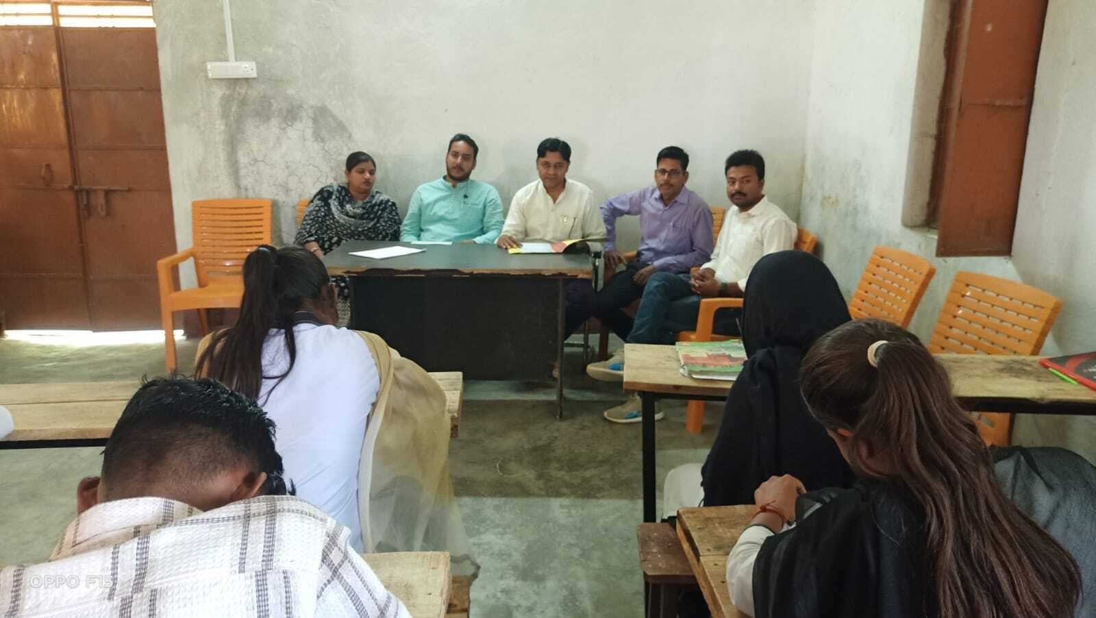 प्रखंडस्तरीय निबंध, पेंटिंग व क्विज का आयोजन