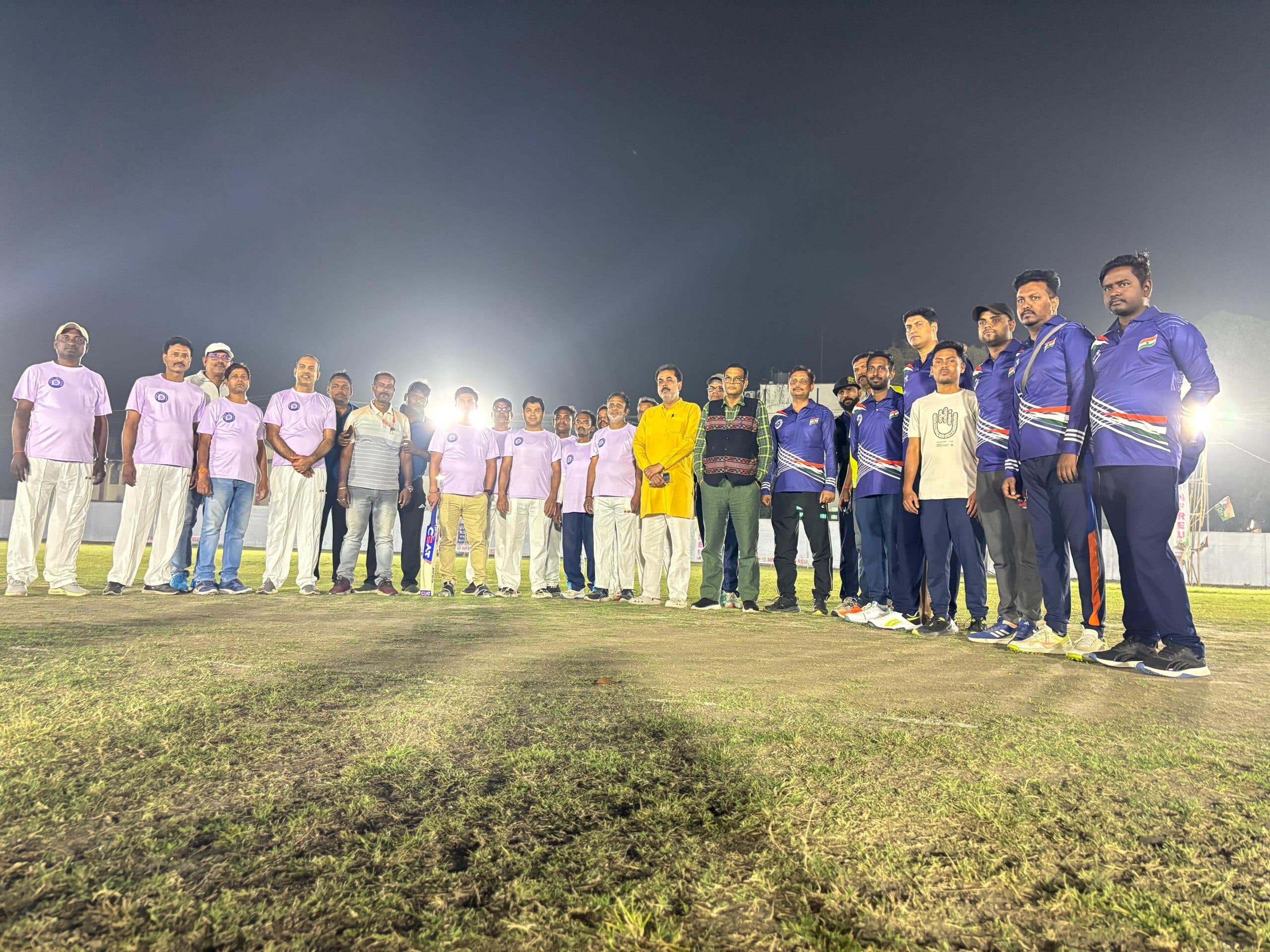 वाणिज्य विभाग ने  कोऑपरेटिव सोसाइटी को 193 रन से हराया