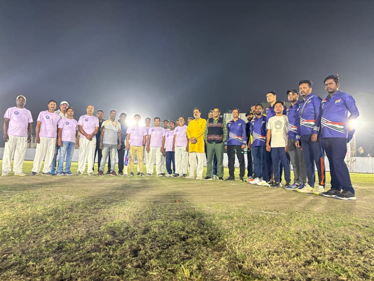 वाणिज्य विभाग ने  कोऑपरेटिव सोसाइटी को 193 रन से हराया