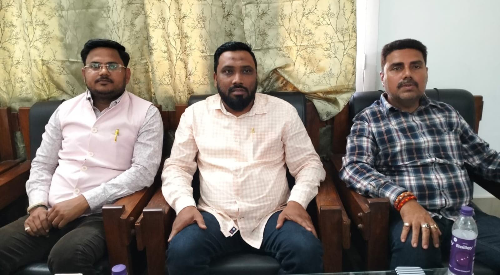 पार्टी छोड़ना व पार्टी को बदनाम करना घटिया राजनीति