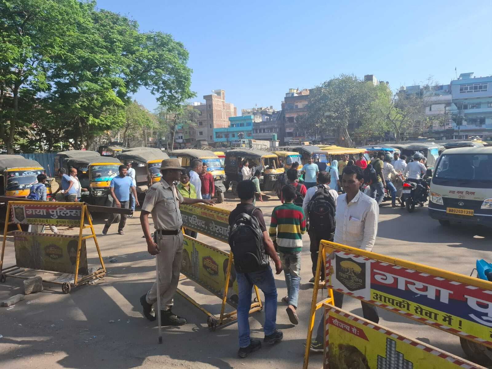 नये स्टैंड में ऑटो लगने शुरू, प्लेटफॉर्म के पास खड़ा करने पर होगी कार्रवाई