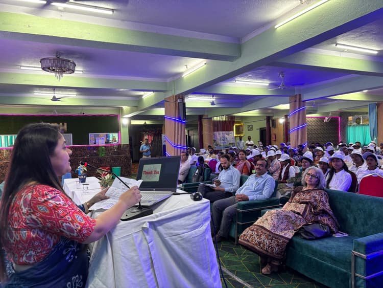 गंगा संरक्षण के लिए सामूहिक प्रयासों की है जरूरत : अमृत झा