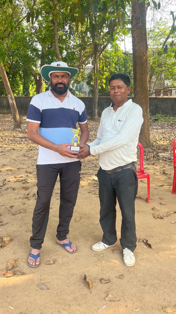 JSCA B DIVISION CRICKET LEAGUE: रोमांचक मैच में डायमंड क्रिकेट क्लब दो विकेट से जीता