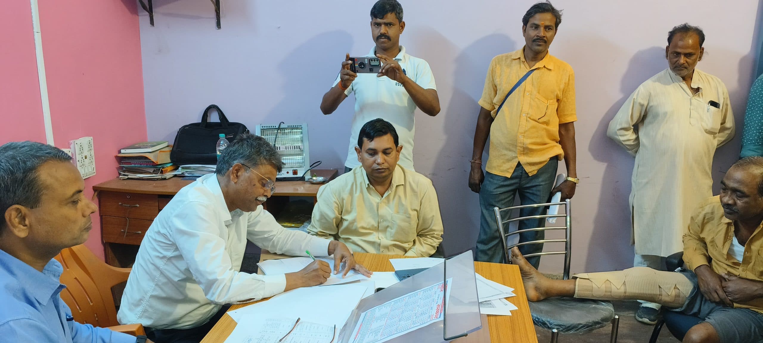 Sasaram News : बंदोबस्ती के पहले दिन शिवसागर के 21 तालाबों की हुई नीलामी