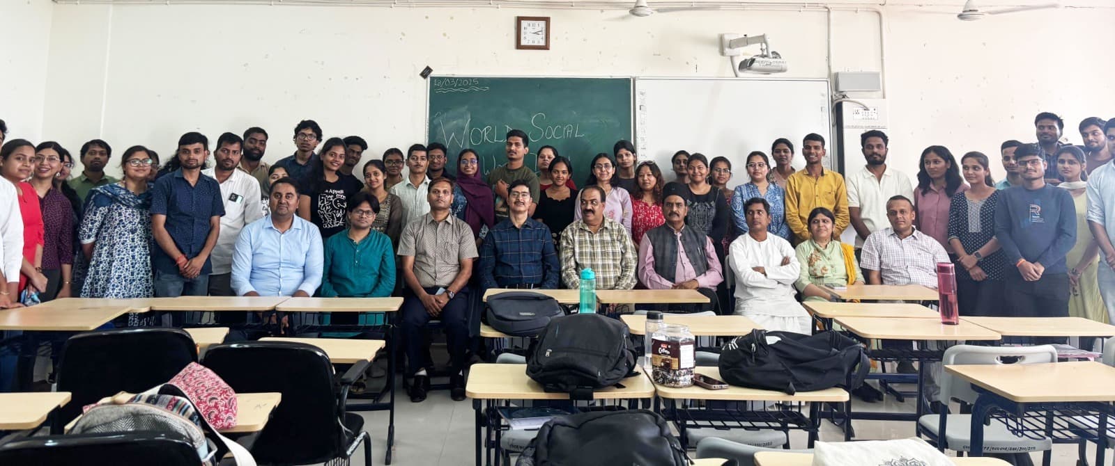 Gaya News : समस्याओं को सुलझाने में सामाजिक कार्यकर्ताओं की भूमिका महत्वपूर्ण