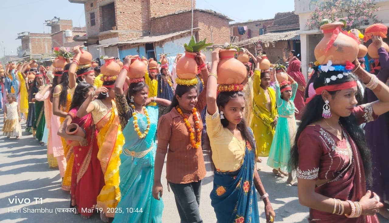 Madhubani News : महावीरी झंडा के लिए निकाली शोभायात्रा