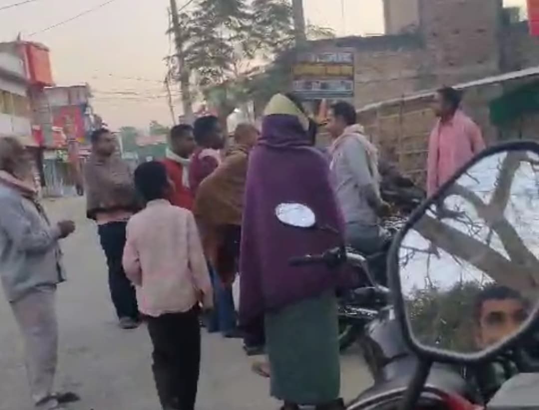 Samastipur News: सरायरंजन बाजार स्थित मोबाइल दुकान में चोरी