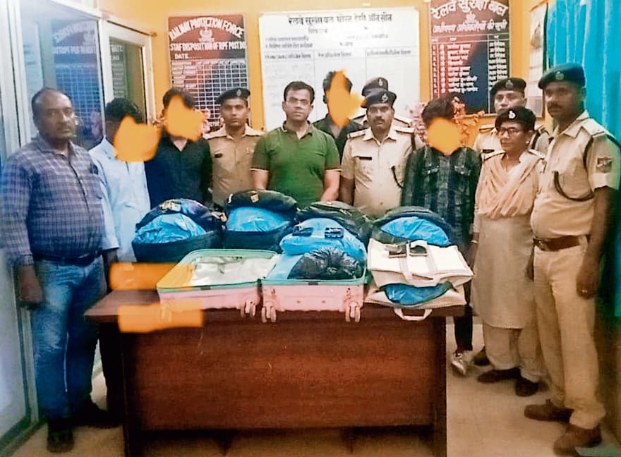 77 किलो अफीम के साथ चार तस्कर गिरफ्तार