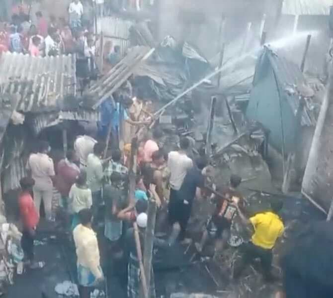 दो गांव में लगी आग, 22 परिवारों के घर व लाखों की संपत्ति खाक