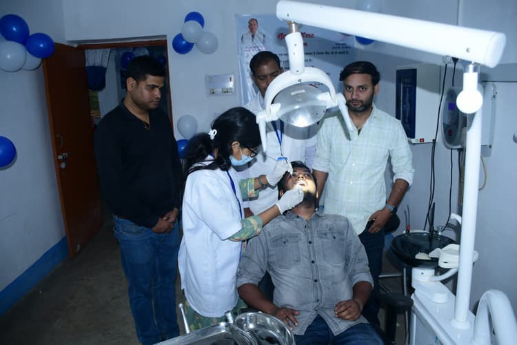 Deoghar news : विश्व ओरल हेल्थ डे पर 89 मरीजों की स्क्रीनिंग कर की गयी जांच, तंबाकू से दूर रहने की दिलायी शपथ