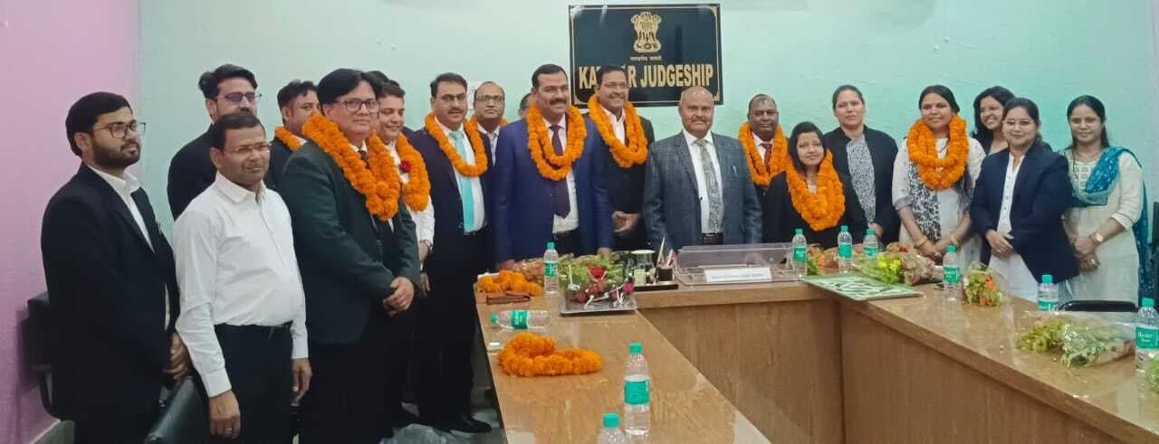 15 न्यायिक पदाधिकारियों का तबादला, दी गयी विदाई