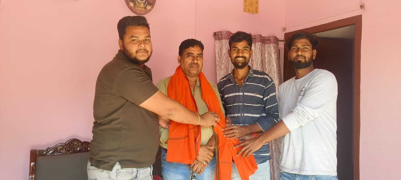 भाजपा के जिला महामंत्री बने संजीव कुमार पाठक, दी बधाई