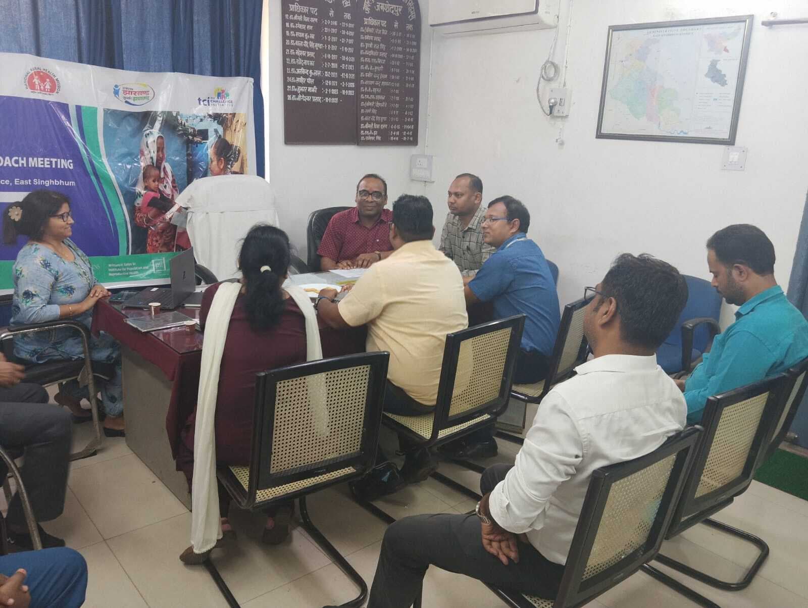 Jamshedpur news. परिवार नियोजन कार्यक्रम को धरातल तक पहुंचाने सिविल सर्जन ने दिये कई दिशा निर्देश