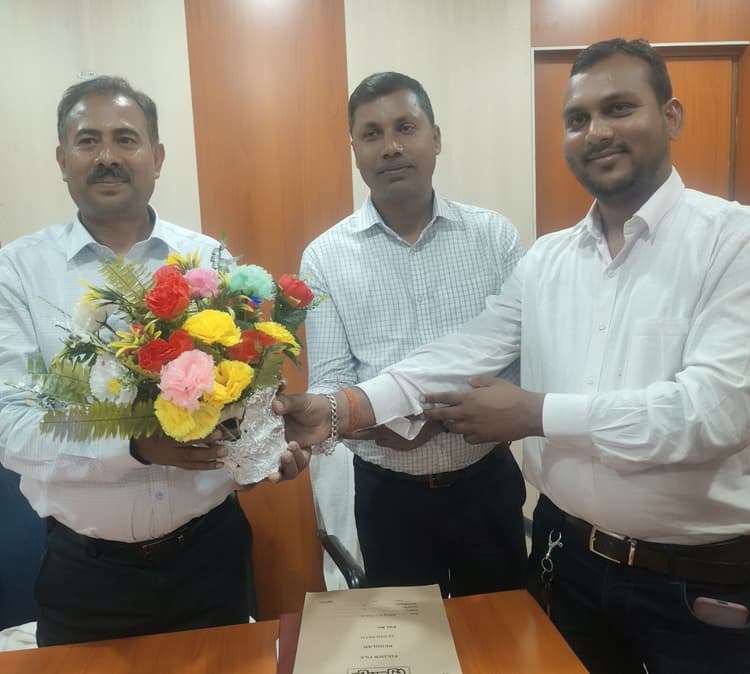 नये बीडीओ से मुखिया प्रतिनिधि ने की मांग