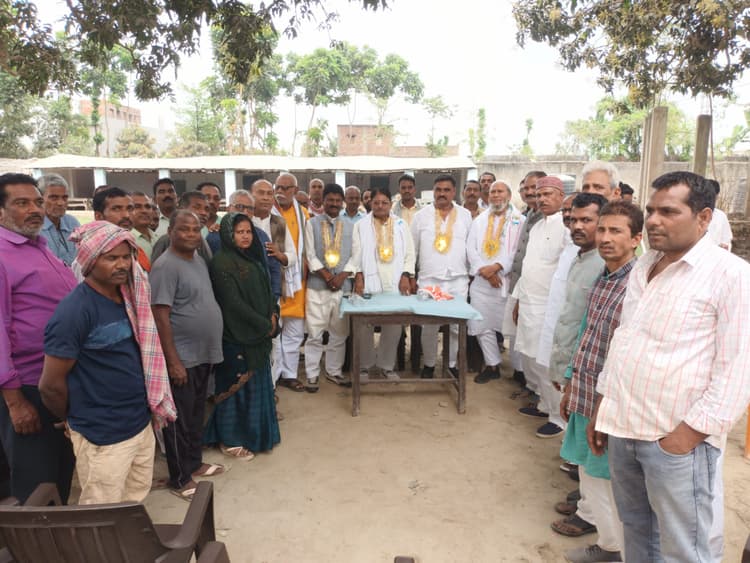 बूथ जीतो चुनाव जीतो अभियान के तहत करें काम