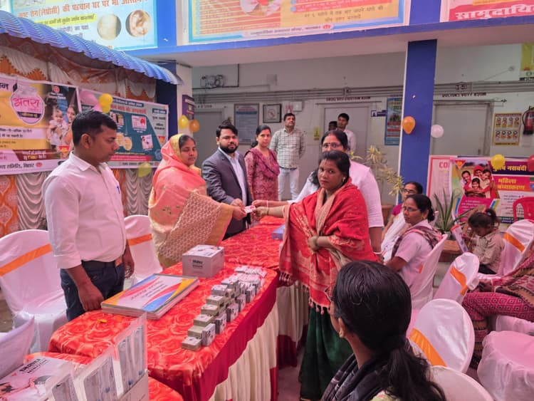 फलका समुदायिक स्वास्थ्य केंद्र में परिवार नियोजन मेला का हुआ आयोजन