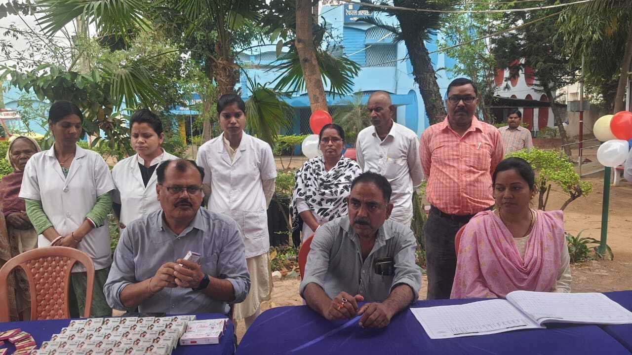 जागरूकता कार्यक्रम में ‘छोटा परिवार, सुखी परिवार’ का दिया संदेश